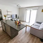 Joli T2 Pres Du Parc Thermal Apartment