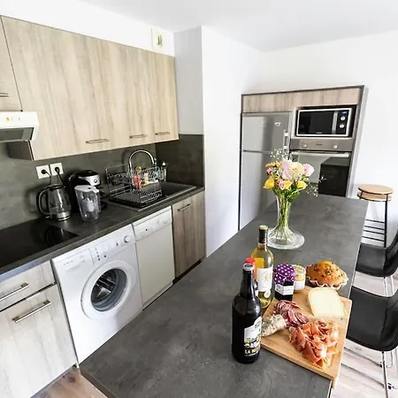 Apartment Joli T2 Pres Du Parc Thermal